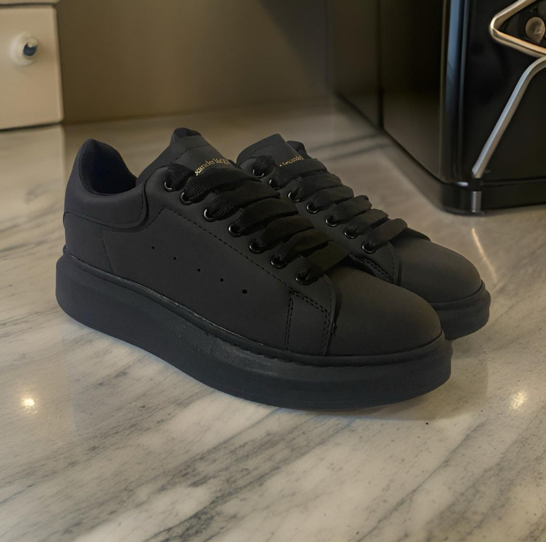 Adidași Alexander Mcqueen Black